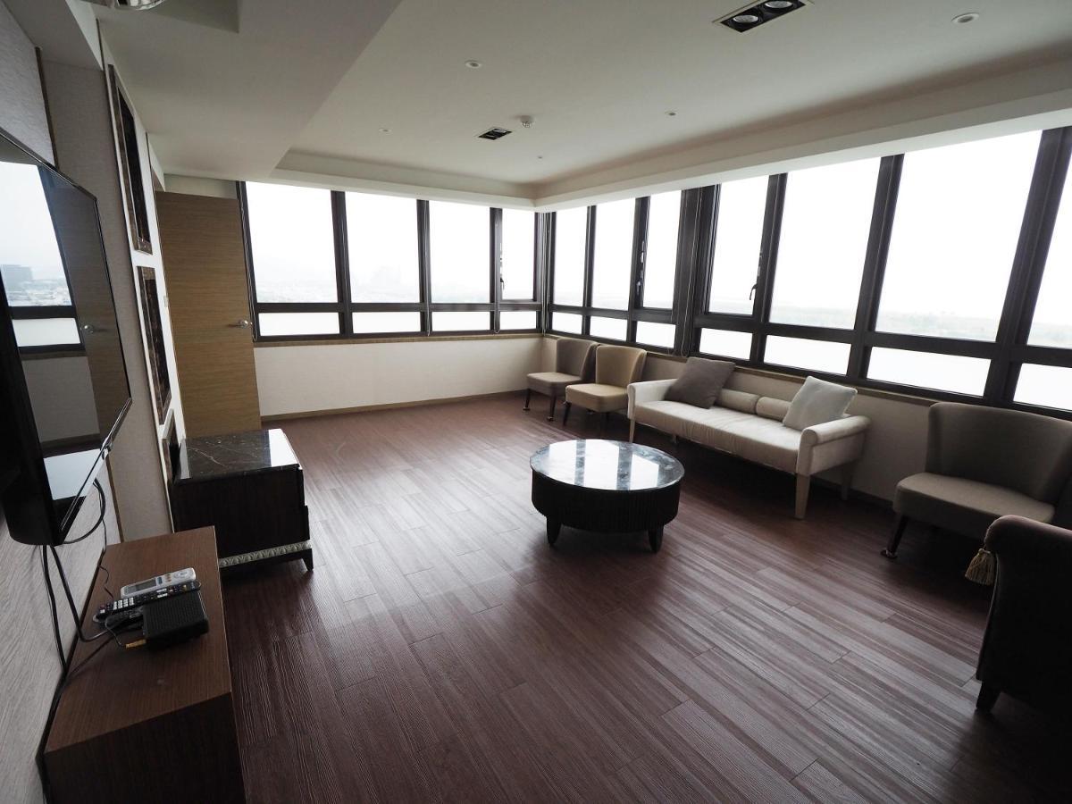 Kailan Hotel Тоучен Екстер'єр фото